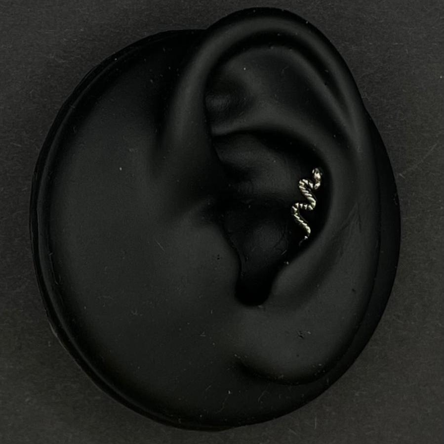 Titanium snake stud