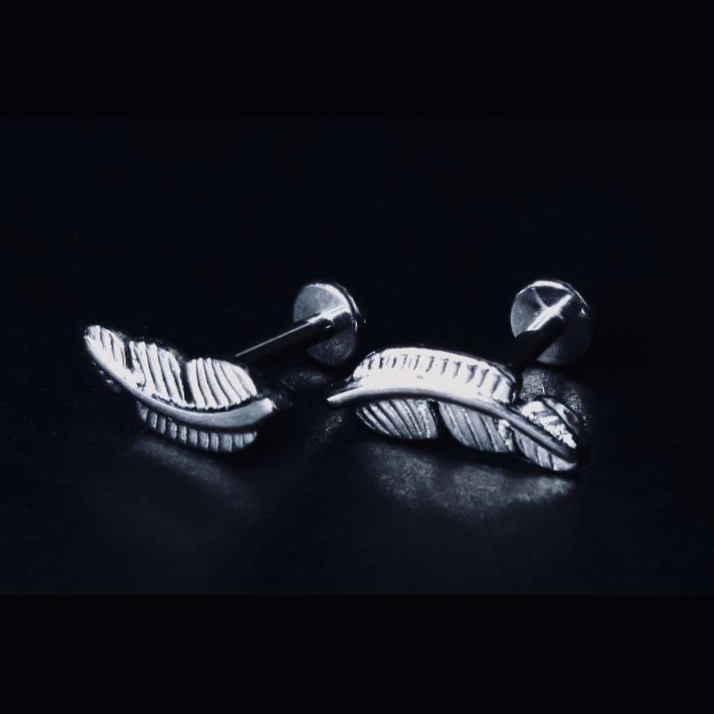 Feather flat back